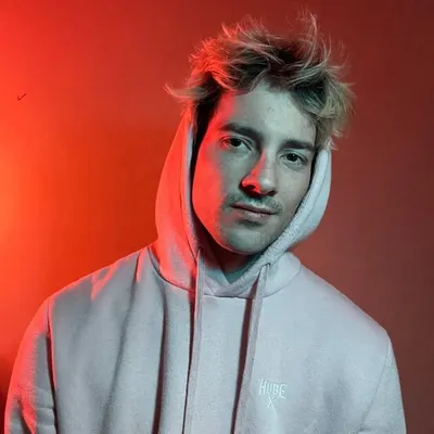 Dallas Waldo∣阿龍 profile