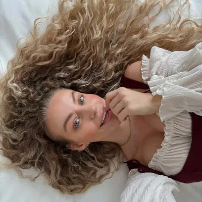 Kitti Dalma | curly hair creator profile