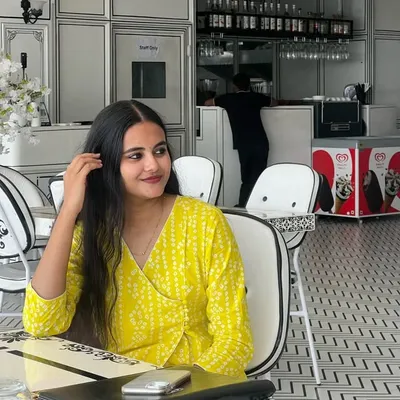 Divya profile