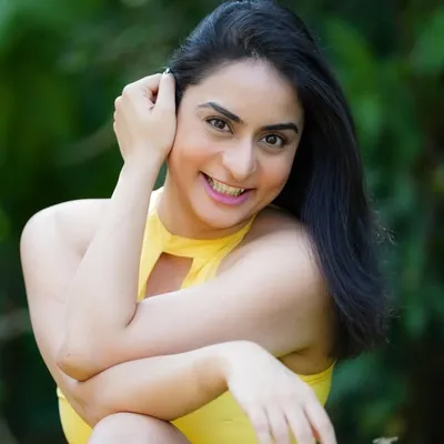 Damini Chopra profile