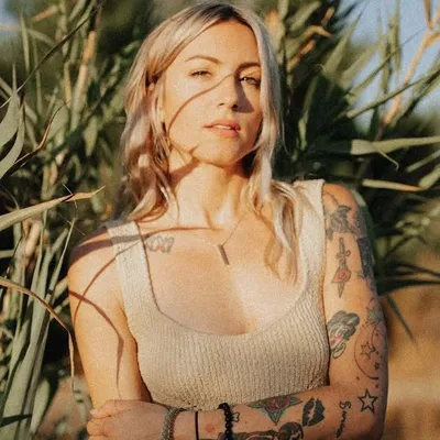 Dana Kippel profile