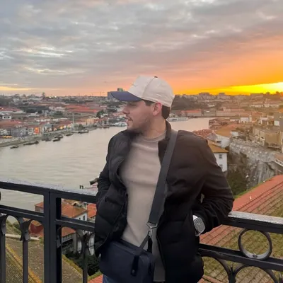 Dan Castillo profile