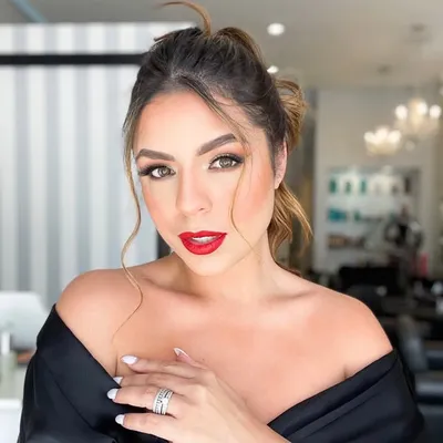 DANIELA NADINE profile