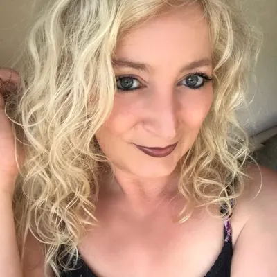 Daniela Benzler-Maus profile