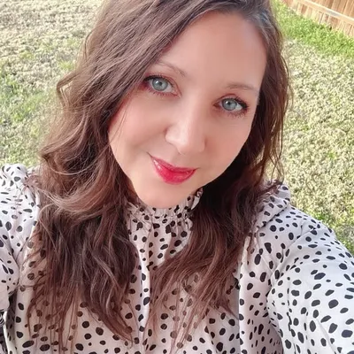 Daniela Dobson profile