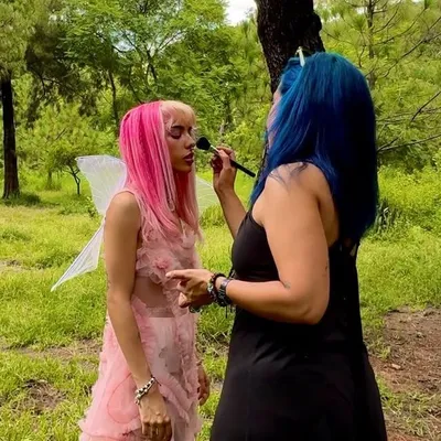 Makeup artist & Hairstylist ✨ profile