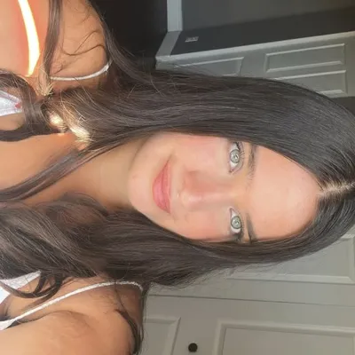 daniela profile