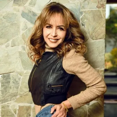 Daniela Spanic profile