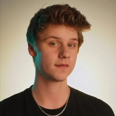 Daniel Huckins profile