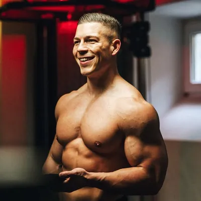 Daniel Kubik COACH & IFBB PRO profile