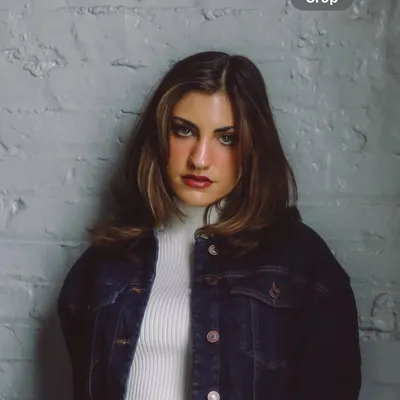 Danielle Apicella profile