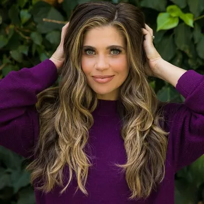Danielle Fishel Karp profile