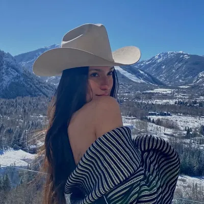 Danielle Kar profile