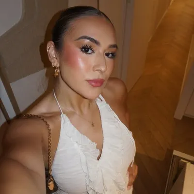 danielle profile