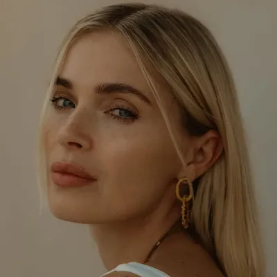 Danielle profile