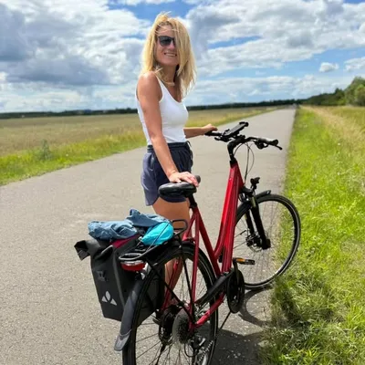 Dani profile
