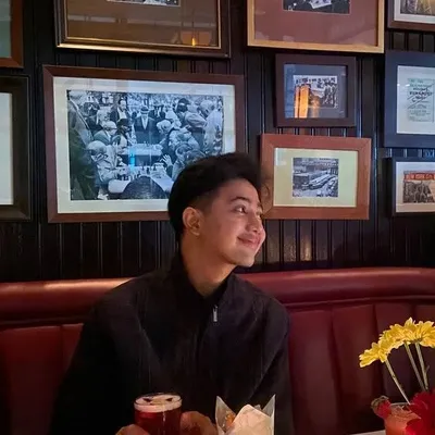 Danis Danial profile