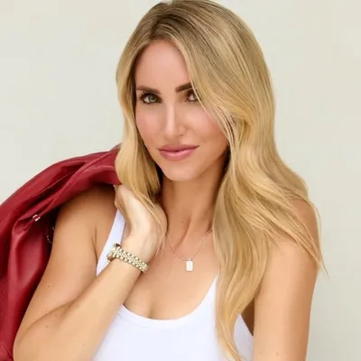 DANNAH EVE | THE STREET SMART BLONDE