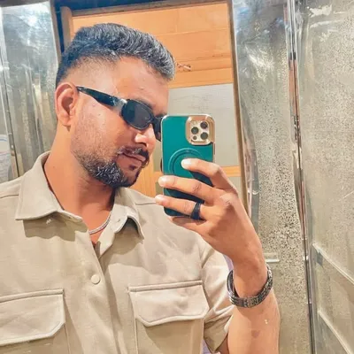 Danni Pathan profile