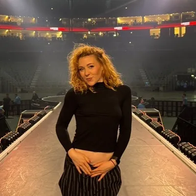 Danni Cash profile
