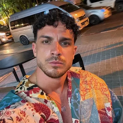 D A N R O S E . profile