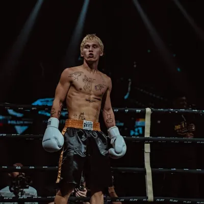 Даня Милохин profile
