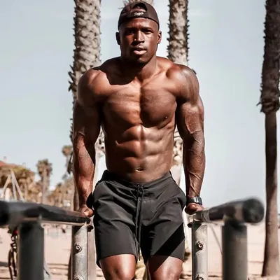 Darien “That Ab Guy” Johnson profile