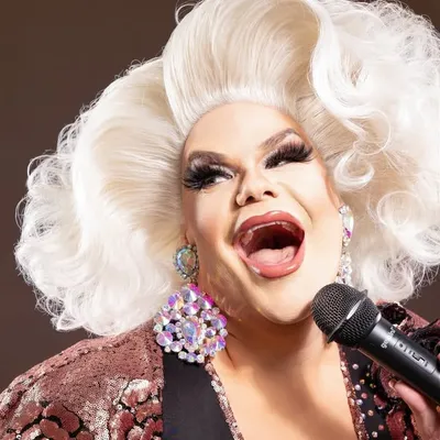 Darienne Lake profile