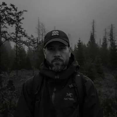 Sebastian | dark nature | moon profile