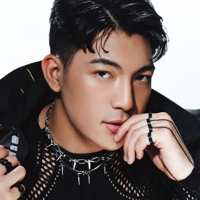 Darren Espanto profile