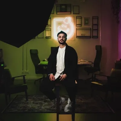 Younes Al profile