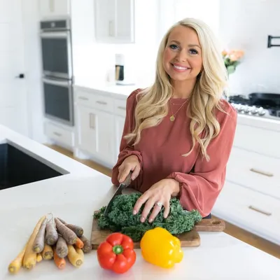 Katie Farrell | Dashing Dish profile