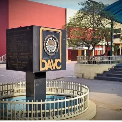 Davcollege__10 profile