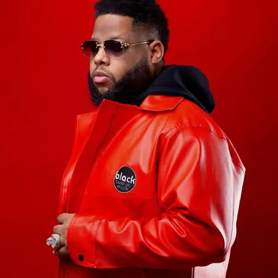 Mr. Desmond Blackmore profile