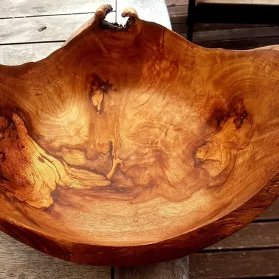 D B Woodturning profile