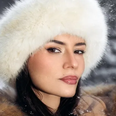 Caroline Leuba profile