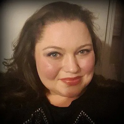 Deborah Goytia /Pinching Pesos profile