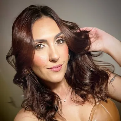 Debinha Castro profile
