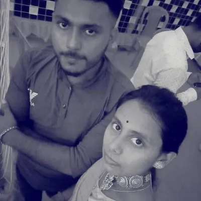মৌমিতা দেব profile