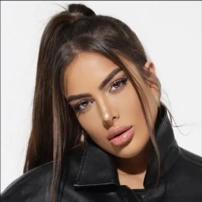 Debora Moura profile