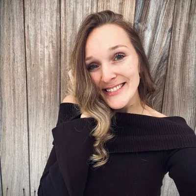 ❥ DEBORAH profile