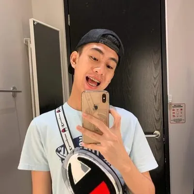 Duke De Castro profile