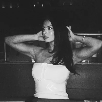 Demi profile