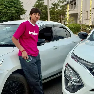 DEEPANSHU_LITTLE_STAR✨💫 profile