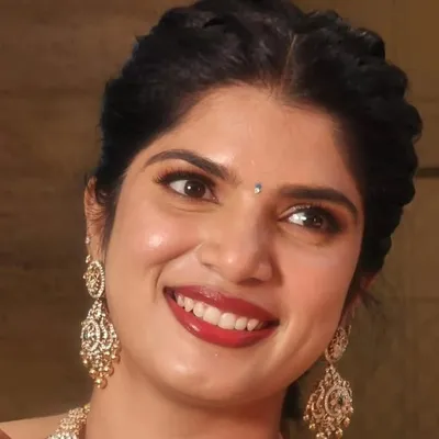 Deepti Nallamothu profile