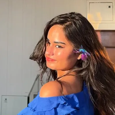 Saloni Sagar ✨🌸 profile