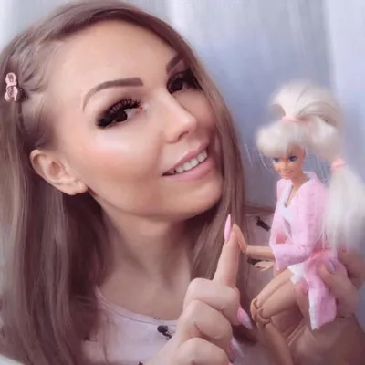 Barbie/Doll profile