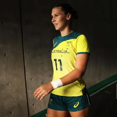 Demi Kennewell profile
