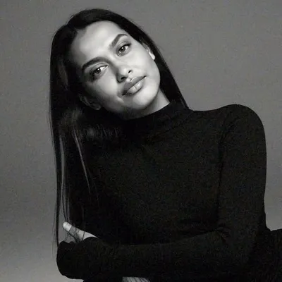 Demi | MARKETING MAVEN ✨ profile