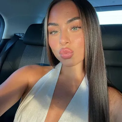 Demi Sutherland profile